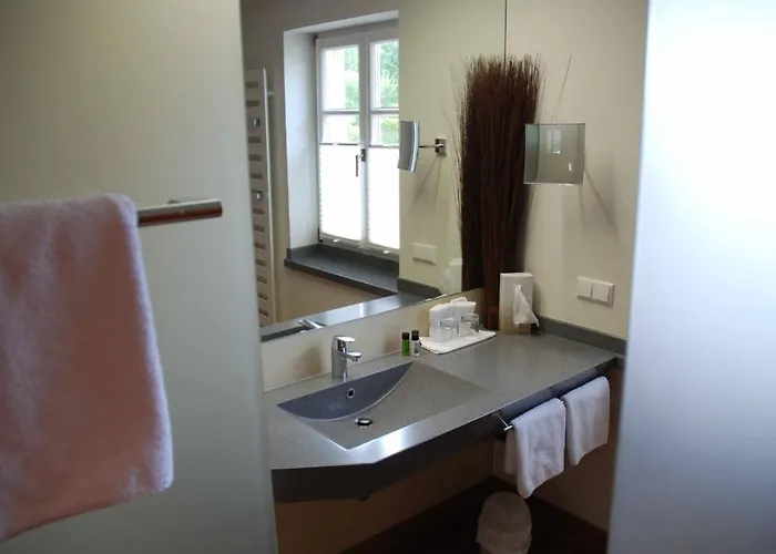 Biobausewein Wein Leben Hotell 3*